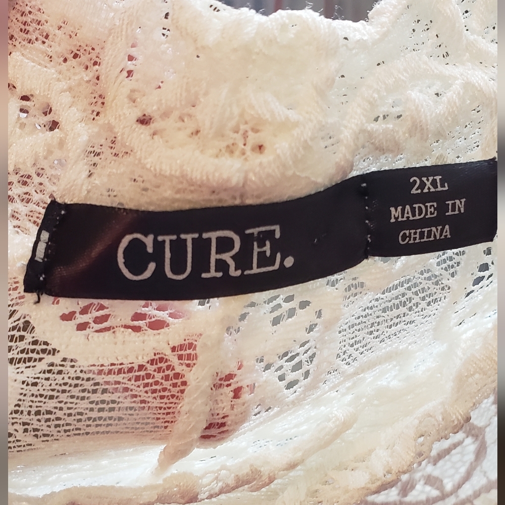 Cure White Lace sleeveless top, size 2x - Picture 3 of 4